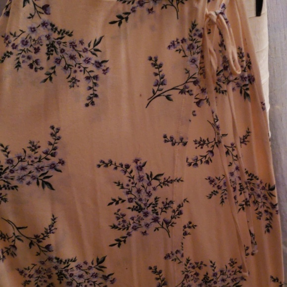 Dress - Picture 3 of 6